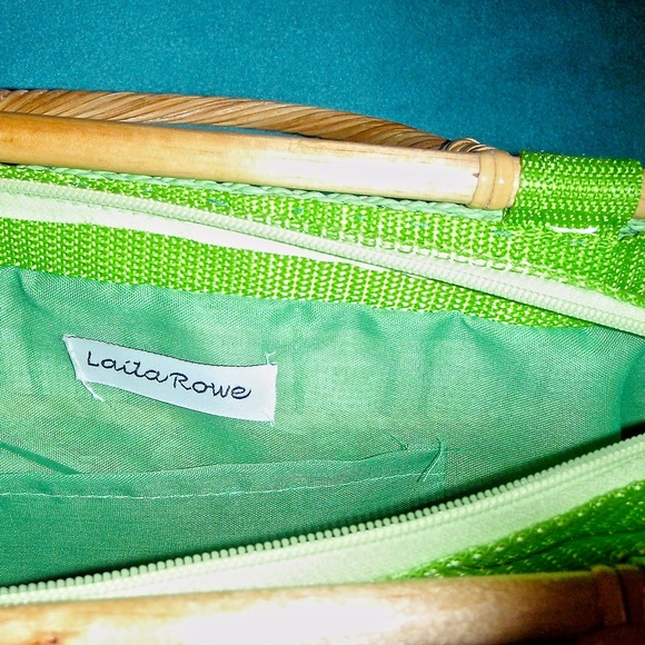 Laila Rowe green and natural straw handbag wood handles lined with green fabric - Picture 4 of 4